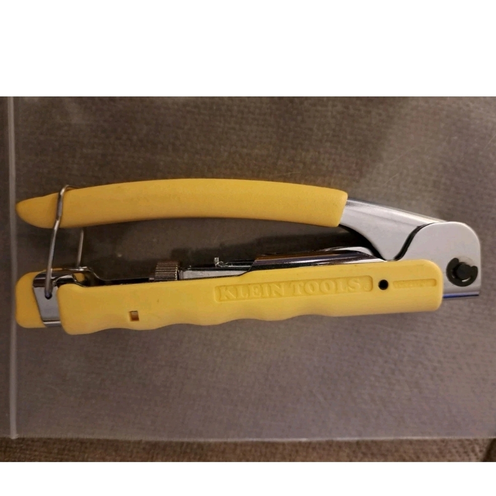Klein Tools Compression Crimper VDV211 925l24